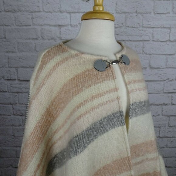 LC Lauren Conrad Brushed Lurex Poncho Caftan Wrap Sweater Blush NWT OS - Picture 12 of 12